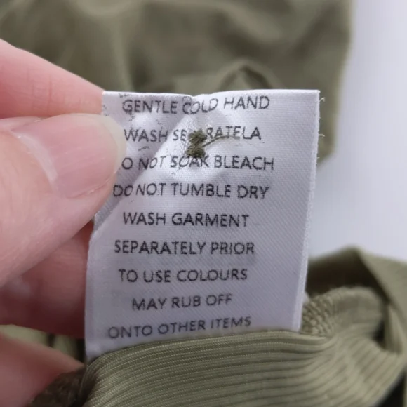 Valleygirl Top Size Med Khaki Green Short Sleeve Crop Ribbed Button Tie-up NEW - Picture 14 of 14